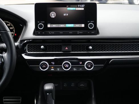 Used 2025 Honda Civic Sport image 22