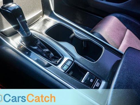 Used 2018 Honda Accord Sport image 32