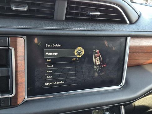 Used 2023 GMC Yukon Denali Ultimate w/ LPO, Floor Liner Package AWD/4WD image 40