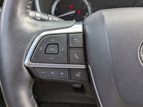 Certified 2021 Toyota Highlander Platinum image 21