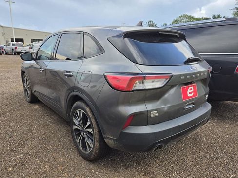 Used 2022 Ford Escape SE w/ SE Sport Appearance Package FWD image 7