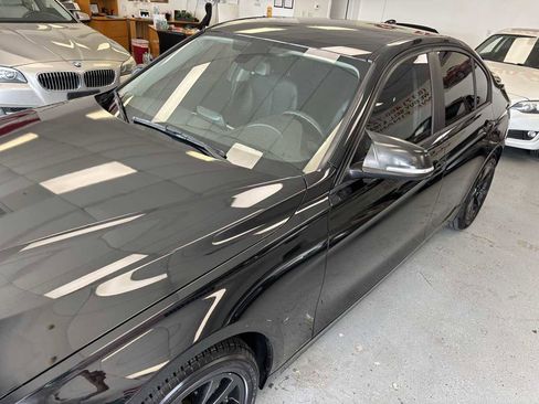 Used 2016 BMW 320i Sedan RWD image 3