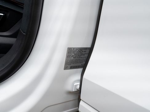 Used 2022 Audi RS Q8 4.0T image 65