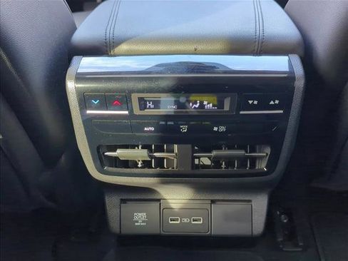 Used 2024 Acura MDX FWD image 19