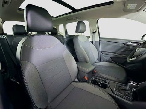 New 2026 Volkswagen Taos SE FWD image 27