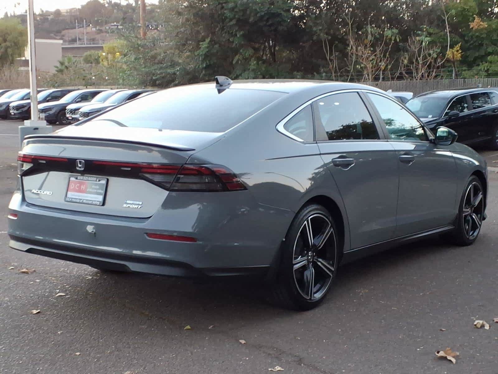 Used 2024 Honda Accord Sport image 4