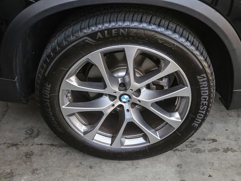 Used 2024 BMW X5 xDrive40i w/ Climate Comfort Package AWD/4WD image 13