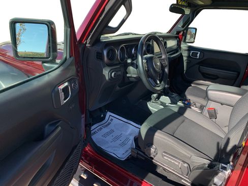 Used 2021 Jeep Wrangler Sport S image 2