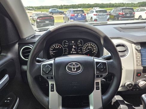 Used 2021 Toyota Tundra SR5 w/ SR5 Upgrade Package AWD/4WD image 21