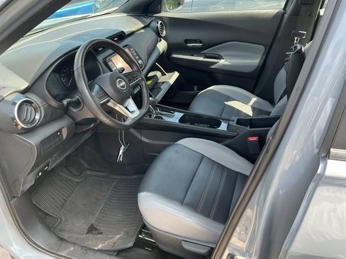 Used 2024 Nissan Kicks SR w/ SR Premium Package FWD image 4