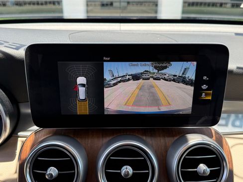 Used 2022 Mercedes-Benz GLC 300 image 38