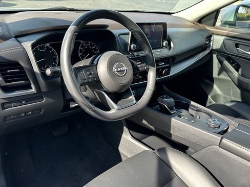 Certified 2023 Nissan Rogue SV w/ SV Premium B Package image 33