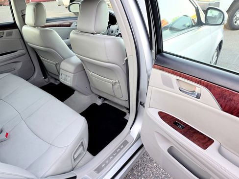 Used 2011 Toyota Avalon Limited FWD image 36