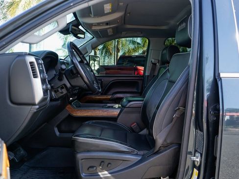 Used 2018 Chevrolet Silverado 3500 High Country w/ Duramax Plus Package image 20