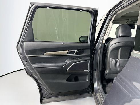 Used 2020 Kia Telluride SX w/ SX Prestige Package image 27