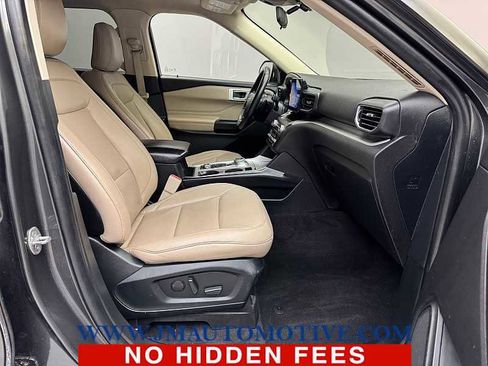 Used 2020 Ford Explorer XLT w/ Equipment Group 202A image 22