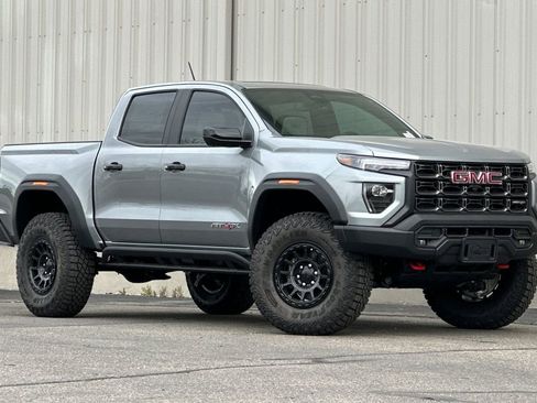 New 2026 GMC Canyon AT4X w/ AT4X AEV Edition AWD/4WD image 2