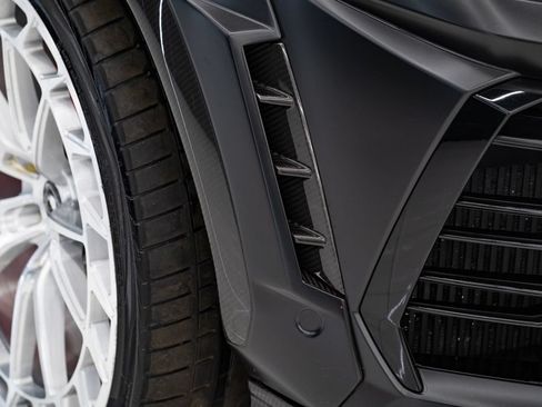 Used 2021 Lamborghini Urus AWD/4WD image 18