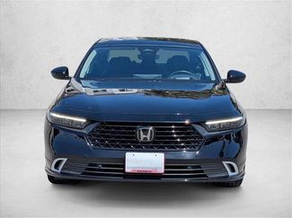 Used 2024 Honda Accord Touring video 2
