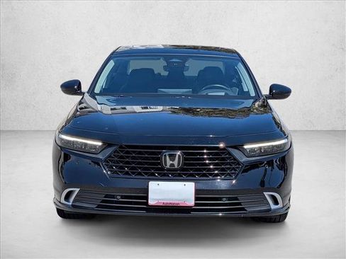 Used 2024 Honda Accord Touring image 2