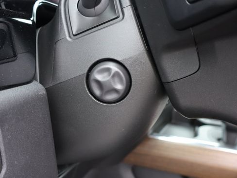 New 2026 Chevrolet Silverado 1500 High Country AWD/4WD image 16
