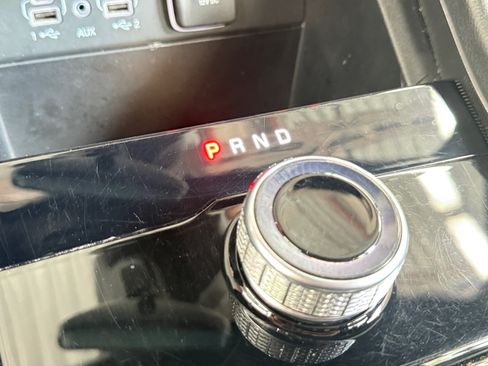 Used 2024 Jeep Grand Cherokee Limited RWD image 24