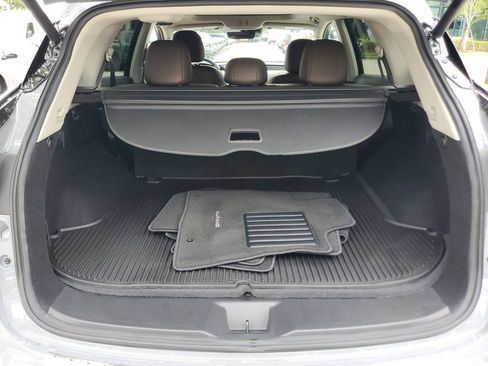 Used 2024 Nissan Murano Platinum w/ Cargo Package FWD image 9