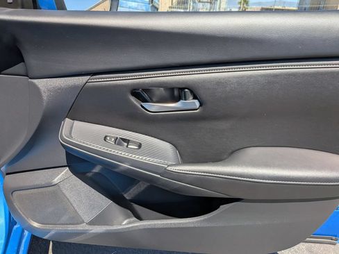 Used 2025 Nissan Sentra SV FWD image 32