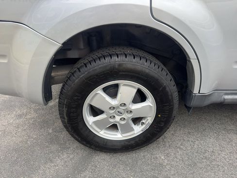 Used 2012 Ford Escape XLS image 4