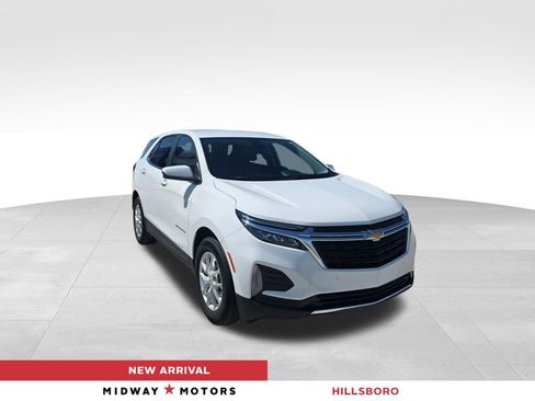 Used 2024 Chevrolet Equinox LT w/ LPO, Floor Liner Package image 1