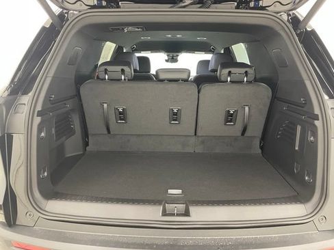 New 2026 Chevrolet Traverse LT w/ Driver Confidence Package AWD/4WD image 13