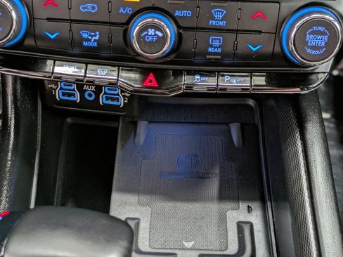 Used 2022 Dodge Durango R/T w/ Blacktop Package AWD/4WD image 7