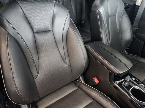 Certified 2021 Buick Envision Essence w/ Sport Touring Package image 14