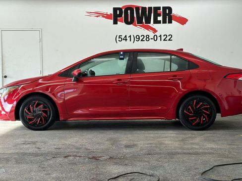 Used 2020 Toyota Corolla LE FWD image 6
