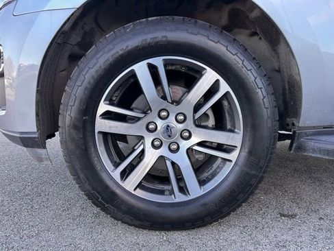 Used 2024 Ford Expedition Limited image 10