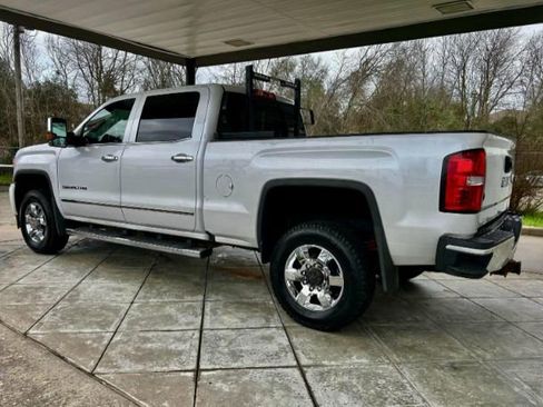 Used 2019 GMC Sierra 3500 Denali w/ Suspension Package, Off-Road image 2