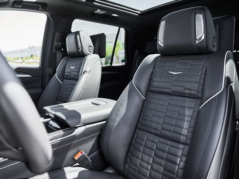 Used 2026 Cadillac Escalade V w/ LPO, ONYX Package AWD/4WD image 50