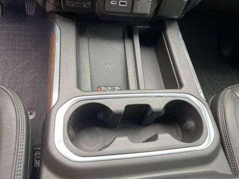 Used 2022 Chevrolet Silverado 3500 High Country image 40