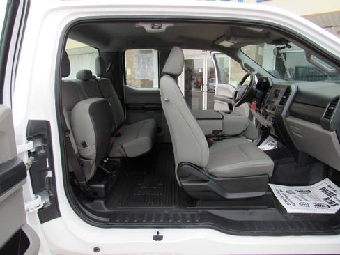 Used 2020 Ford F350 XL w/ Power Equipment Group image 30