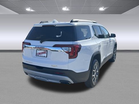 Used 2023 GMC Acadia SLT image 3