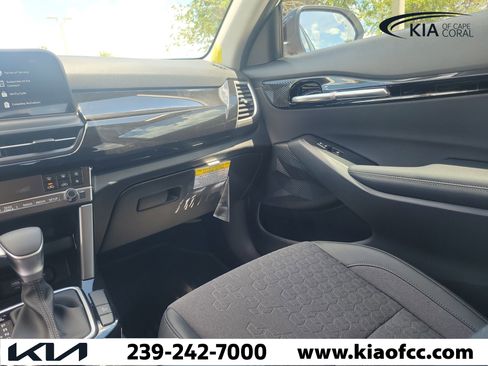 New 2026 Kia Seltos S FWD image 17