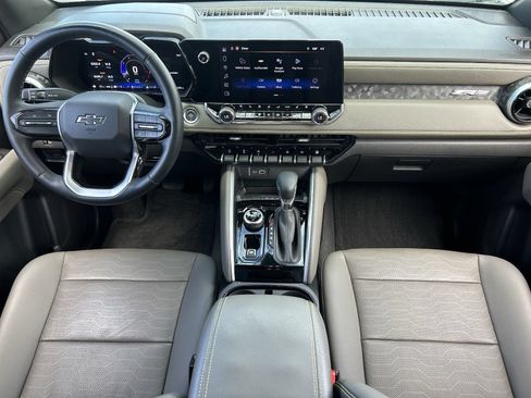 Used 2025 Chevrolet Colorado ZR2 AWD/4WD image 16