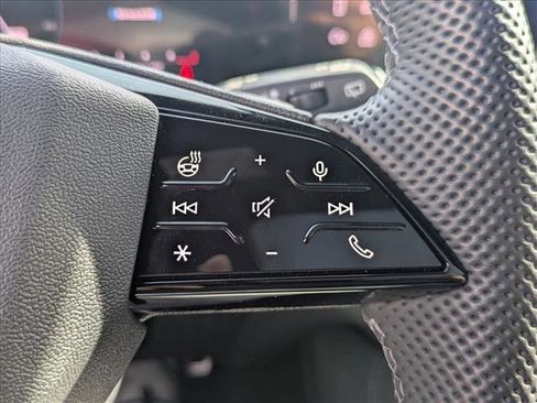 Used 2025 Audi SQ5 Premium Plus image 8