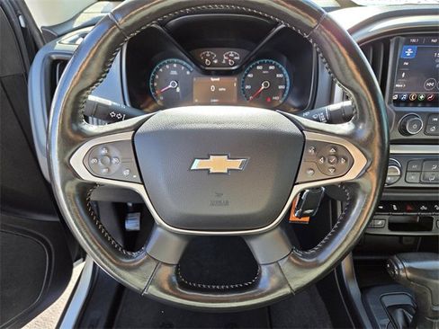 Used 2020 Chevrolet Colorado Z71 image 16