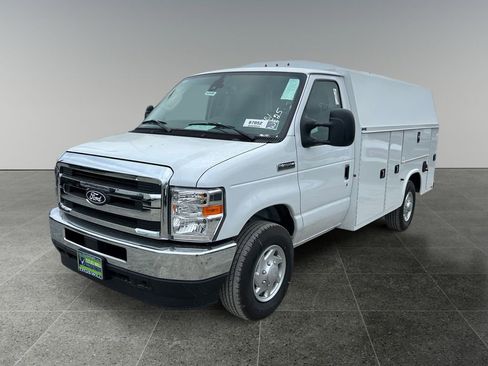 New 2026 Ford E-350 and Econoline 350 Super Duty w/ Power Equipment Group image 2