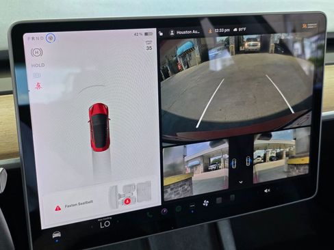 Used 2021 Tesla Model 3 Standard Range RWD image 19