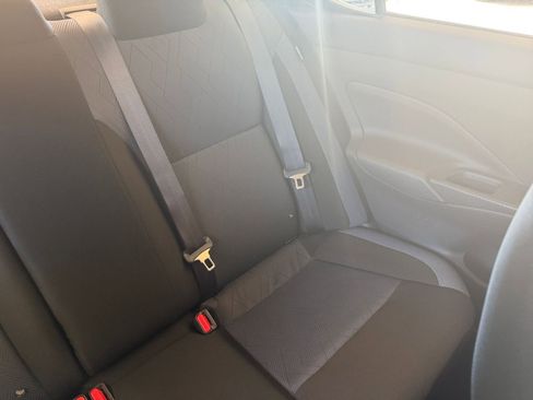 Used 2025 Nissan Versa SV FWD image 35