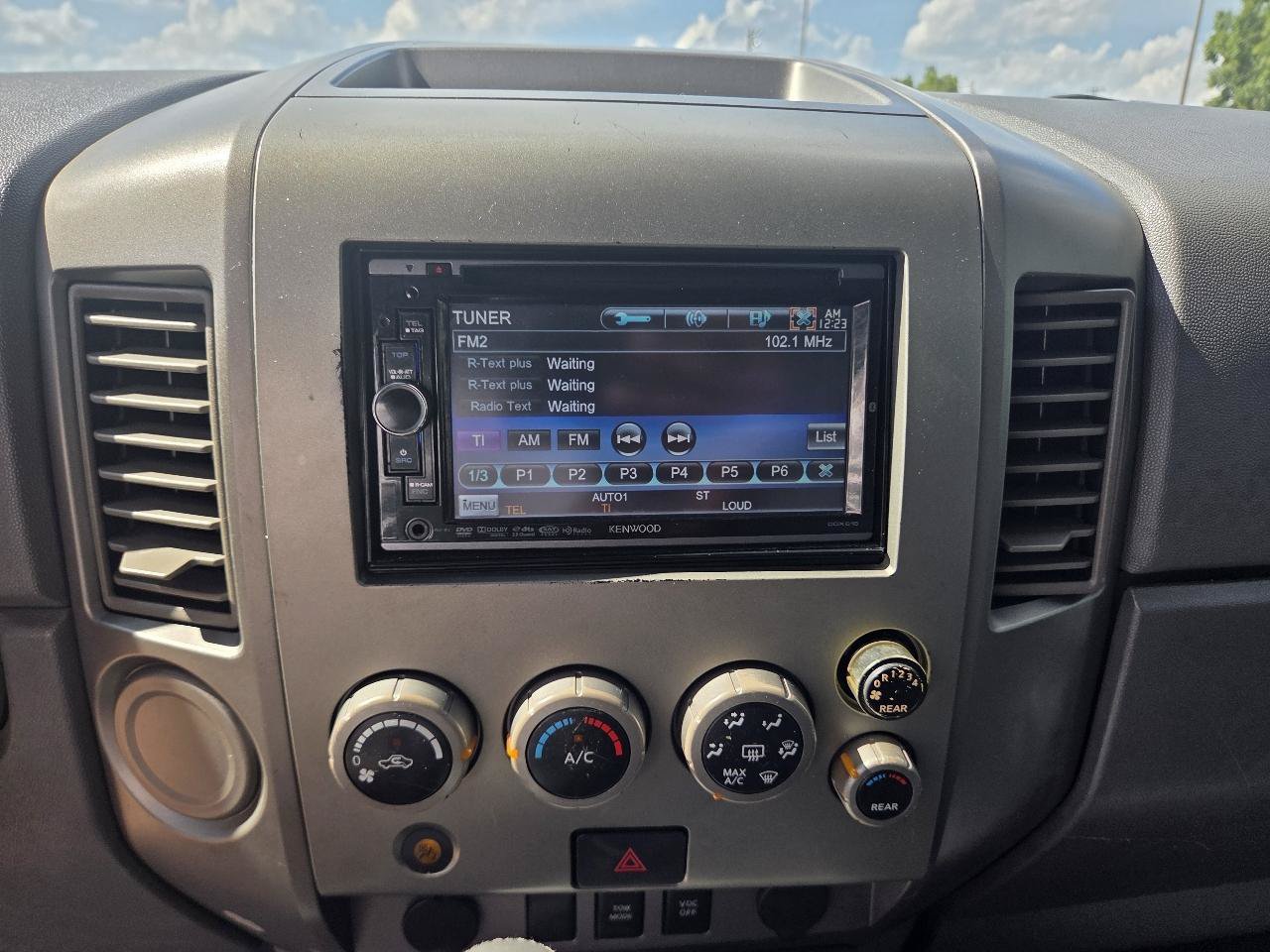 Used 2005 Nissan Armada SE RWD image 19
