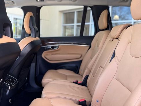 Used 2016 Volvo XC90 T6 Momentum w/ Momentum Plus Package image 14