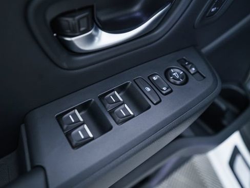 Used 2025 Honda Pilot Touring image 22